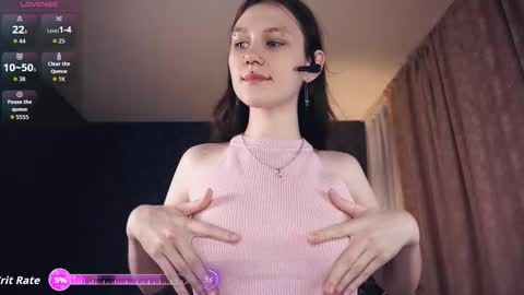 Snapshot of loradarter chatting on 09.28.25 Lora online show from 09.28.25