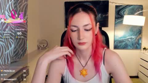 Snapshot of loradimmick chatting on 10.09.25 Lora online show from 10.09.25