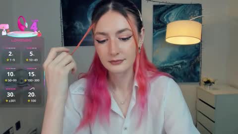 Snapshot of loradimmick chatting on 11.02.25 Lora online show from 11.02.25