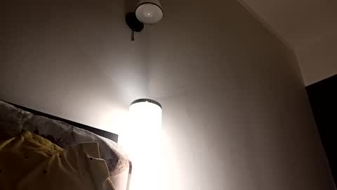 Snapshot of loraflame chatting on 12.19.24 Lora online show from 12.19.24