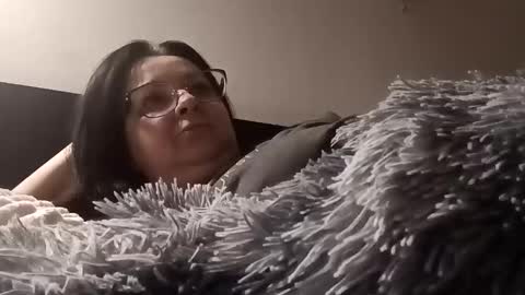 Snapshot of loraflame chatting on 12.20.24 Lora online show from 12.20.24