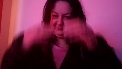 Snapshot of loraflame chatting on 12.27.24 Lora online show from 12.27.24