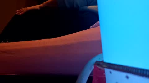 Snapshot of loraflame chatting on 12.28.24 Lora online show from 12.28.24