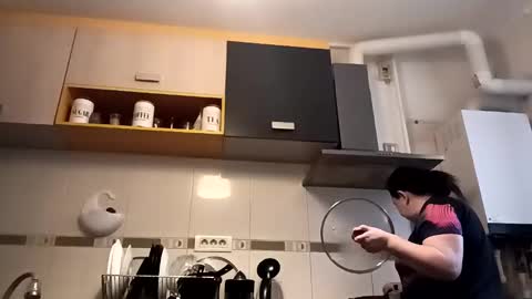 Snapshot of loraflame chatting on 01.05.25 Lora online show from 01.05.25