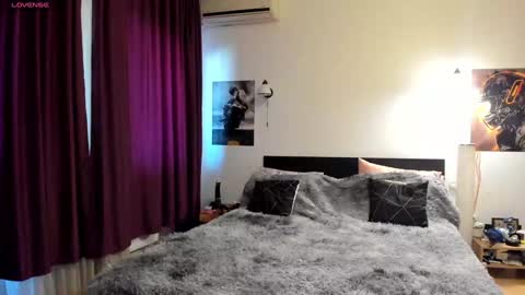 Snapshot of loraflame chatting on 01.06.25 Lora online show from 01.06.25