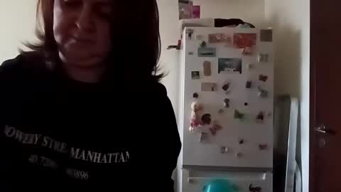 Snapshot of loraflame chatting on 01.11.25 Lora online show from 01.11.25