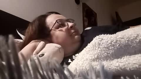 Snapshot of loraflame chatting on 01.22.25 Lora online show from 01.22.25