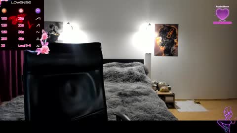 Snapshot of loraflame chatting on 02.17.25 Lora online show from 02.17.25