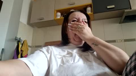 Snapshot of loraflame chatting on 03.11.25 Lora online show from 03.11.25