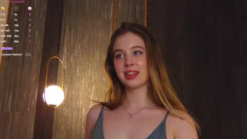 Loraine online show from 02.10.25