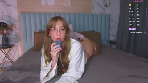 Snapshot of loraineluff chatting on 04.26.26 Loraine online show from 04.26.26