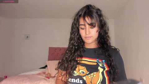 lore_rey online show from 01.06.25