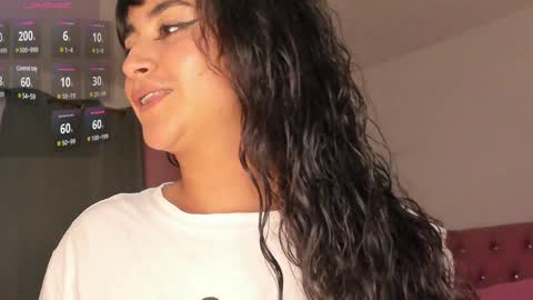 lore_rey online show from 01.22.25