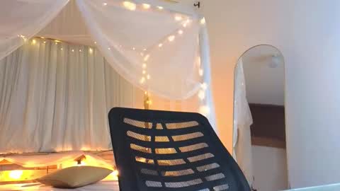 loreanis online show from 10.06.25