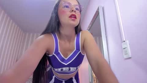 lorelaigiven online show from 11.13.25