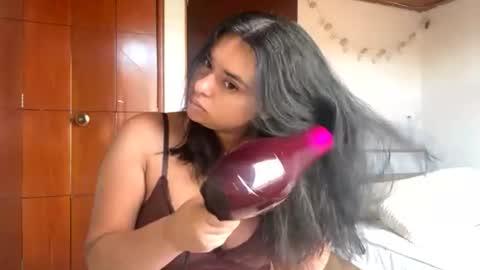 lorem_adams online show from 06.17.26