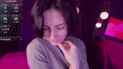 Snapshot of loren_daze chatting on 12.06.24 Loren online show from 12.06.24