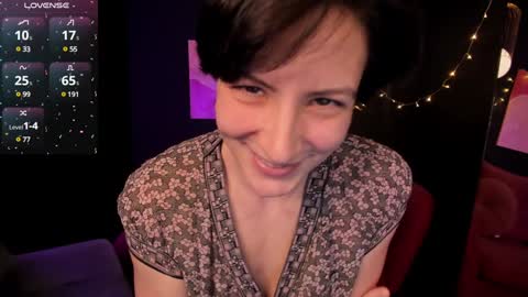 Snapshot of loren_daze chatting on 02.08.25 Loren online show from 02.08.25