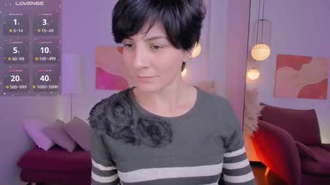 Snapshot of loren_daze chatting on 10.21.25 Loren online show from 10.21.25