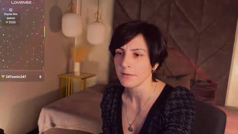 Loren online show from 12.20.25