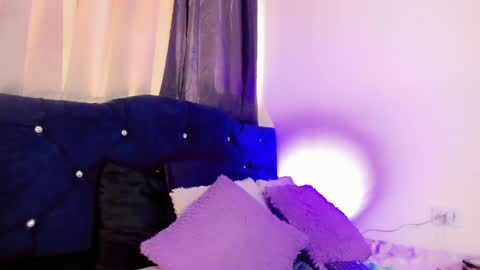 lesly lorena online show from 05.25.26