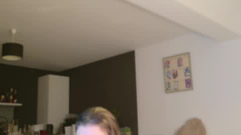 Snapshot of lorennameliyy chatting on 10.10.25 Amelia online show from 10.10.25