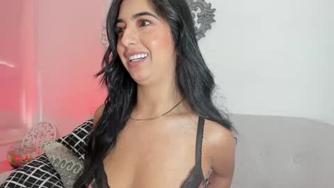 L O R E N online show from 12.22.24