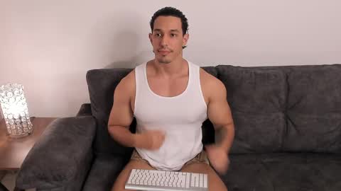 Snapshot of lorenzo_ferrec chatting on 03.02.25 Lorenzo F online show from 03.02.25