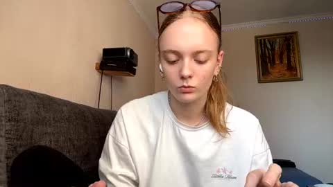 loretarobey online show from 07.28.26