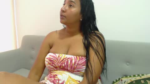 Snapshot of loretta_ chatting on 12.02.24 Loretta Gmez online show from 12.02.24