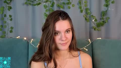 Snapshot of lorettadunnelli chatting on 10.06.25 Chloe for Fan BlackHole online show from 10.06.25