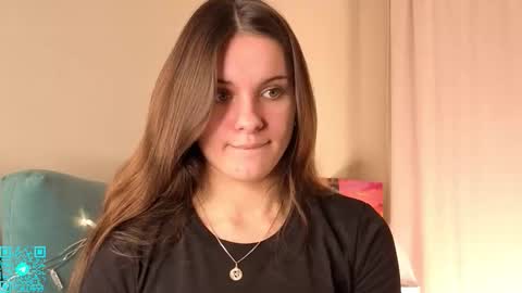 Snapshot of lorettadunnelli chatting on 11.29.25 Chloe for Fan BlackHole online show from 11.29.25