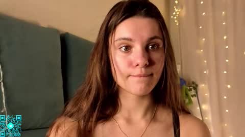 Chloe for Fan BlackHole online show from 02.13.26