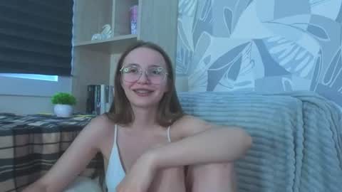 Snapshot of lorettedarsi chatting on 07.05.26 lorettedarsi online show from 07.05.26
