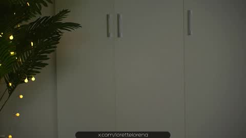 LoretteLorena online show from 10.05.25