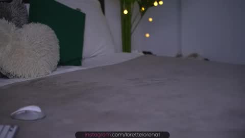 LoretteLorena online show from 10.07.25