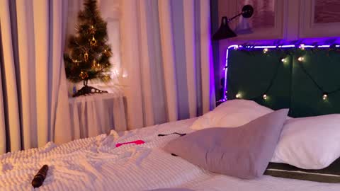 Lori online show from 12.19.24