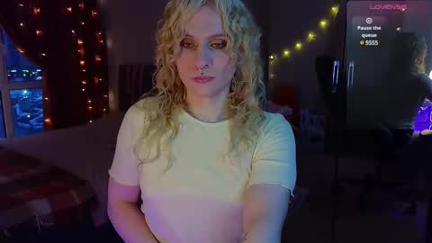 Snapshot of lori_myaf chatting on 03.02.25 Lori ----------------------------------- online show from 03.02.25