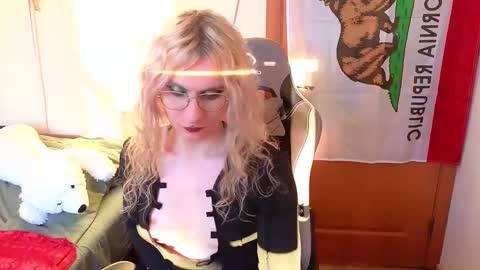 Lori -----------------------------------    online show from 02.14.26