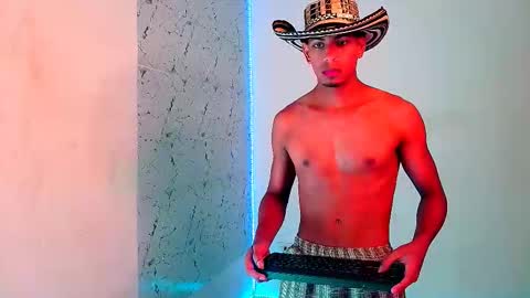 Snapshot of lorian_vikel chatting on 09.29.25 Lorian Vikel online show from 09.29.25