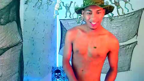 Snapshot of lorian_vikel chatting on 10.03.25 Lorian Vikel online show from 10.03.25