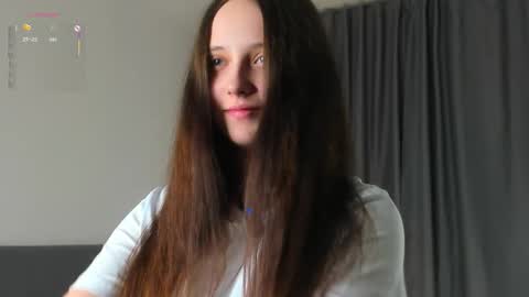 Mia online show from 10.24.25