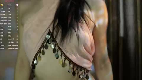 Snapshot of lornaelin chatting on 10.25.25 Dia 700-1630Rose 1900-430UTC1 online show from 10.25.25