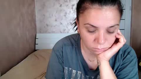 Snapshot of lorragrey chatting on 06.17.26 LorraGrey online show from 06.17.26
