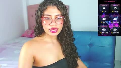 Snapshot of lorraine_rosse chatting on 11.13.25 lorraine online show from 11.13.25