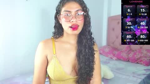 Snapshot of lorraine_rosse chatting on 11.26.25 lorraine online show from 11.26.25