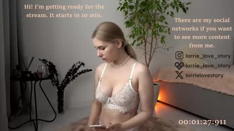 Lorrie online show from 01.06.25