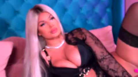 Snapshot of lorryskye chatting on 11.24.25 Lorry online show from 11.24.25