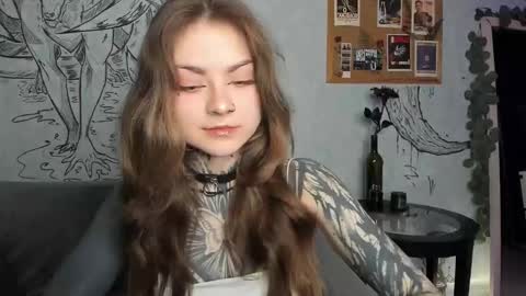 Snapshot of lostallice chatting on 02.06.26 lostallice online show from 02.06.26