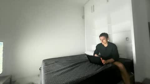 Snapshot of lostpuppyboy chatting on 09.27.25 lostpuppyboy online show from 09.27.25